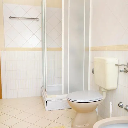 - Diklo 5880d Apartament