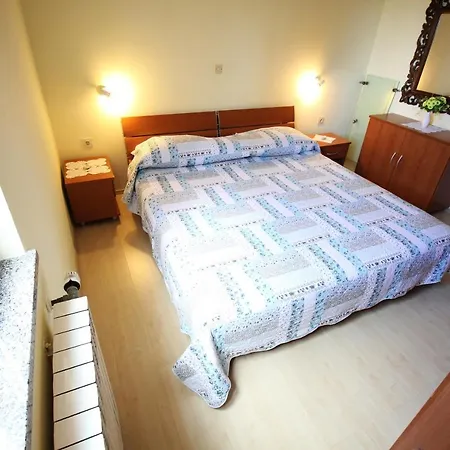 - Diklo 5880d * Zadar