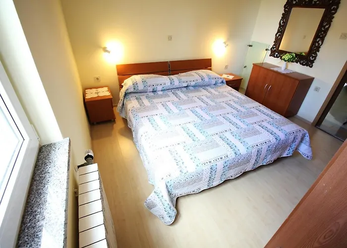 - Diklo 5880d * Задар